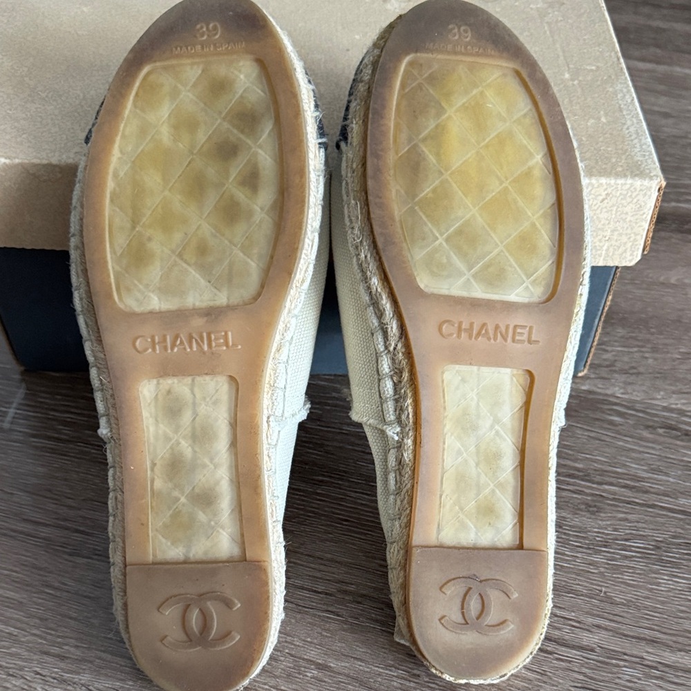 Chanel Interlocking Cc Logo Canvas Espadrilles Fl… - image 5